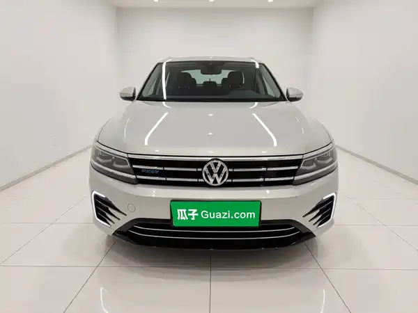 Volkswagen Tiguan L Plug-In Hybrid 2020
