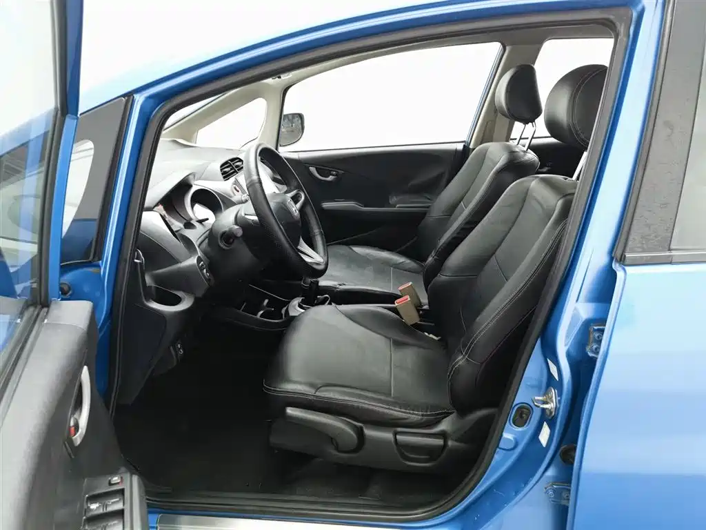 Honda Fit 2013 — фото 10