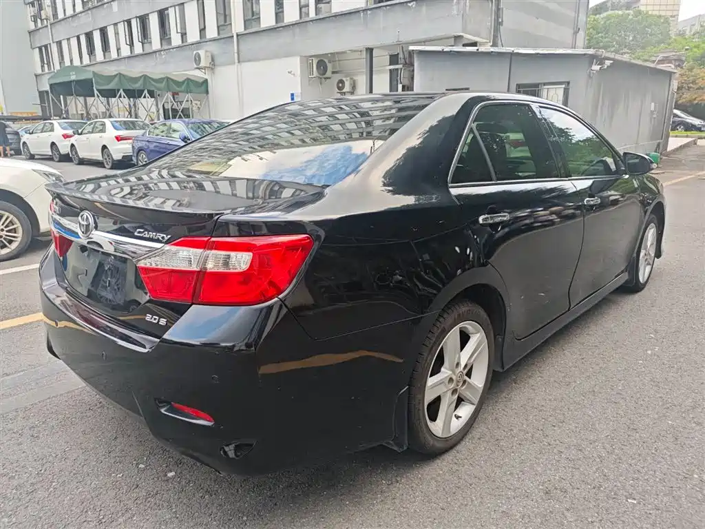 Toyota Camry 2012