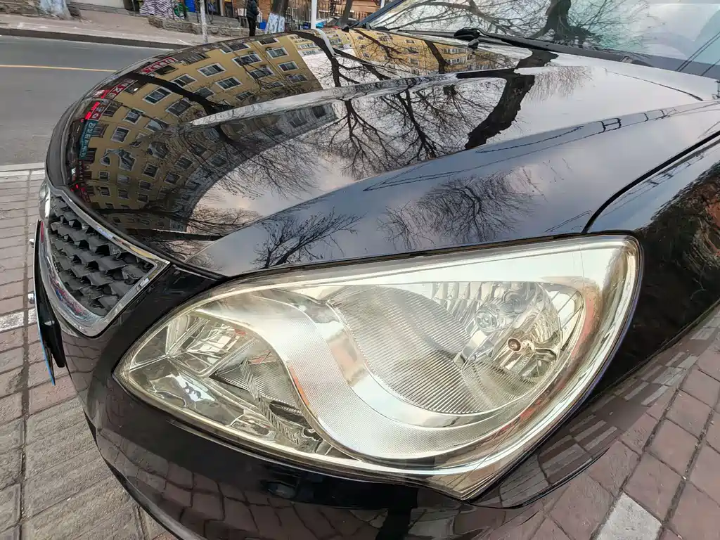 Hyundai Elantra 2015 — фото 11