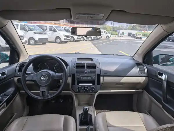 Volkswagen Polo 2013