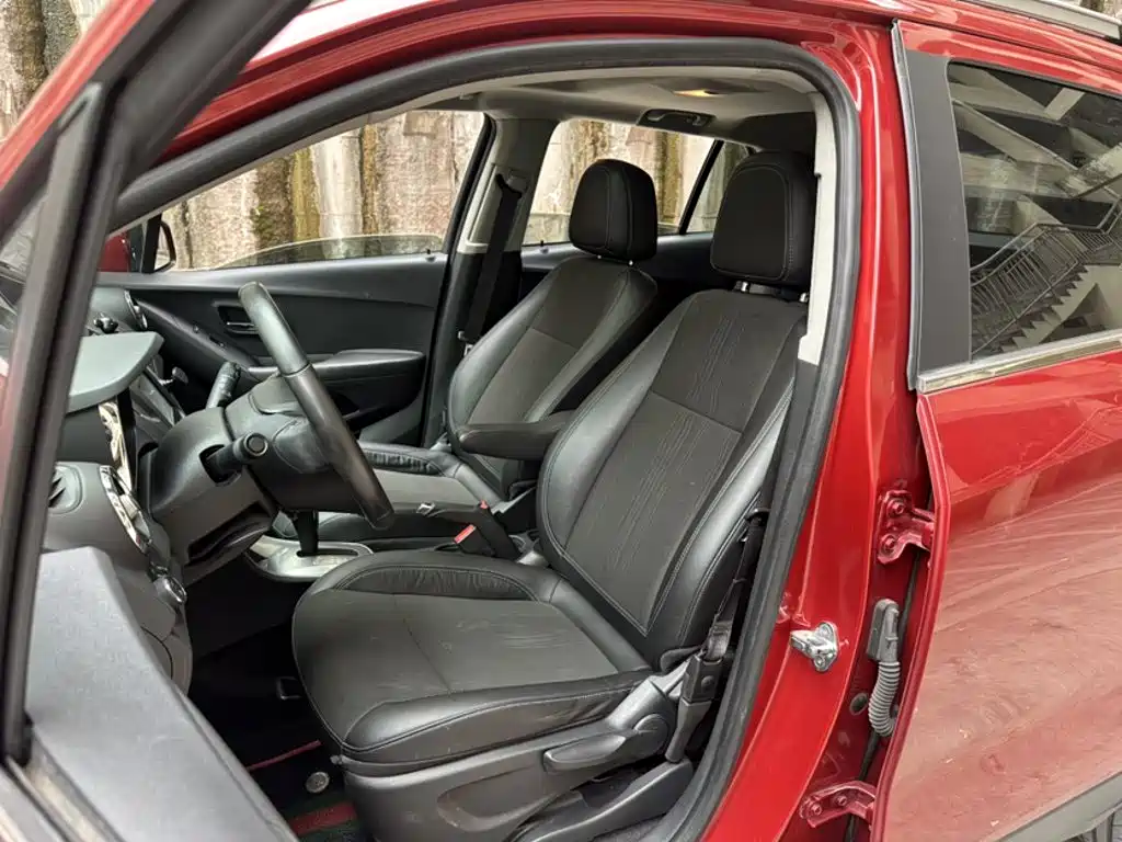 Chevrolet Trax 2014 — фото 12