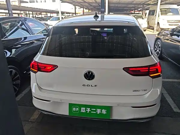 Volkswagen Golf 2023
