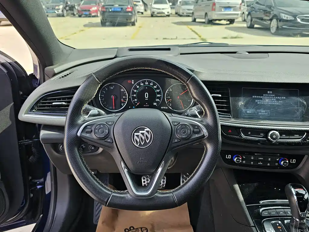 Buick Regal 2018 — фото 14