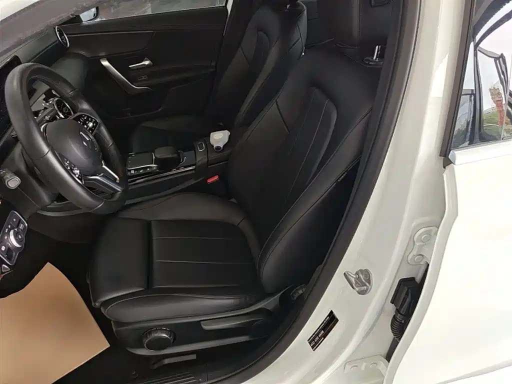 Mercedes-Benz A-Class 2023 — фото 15