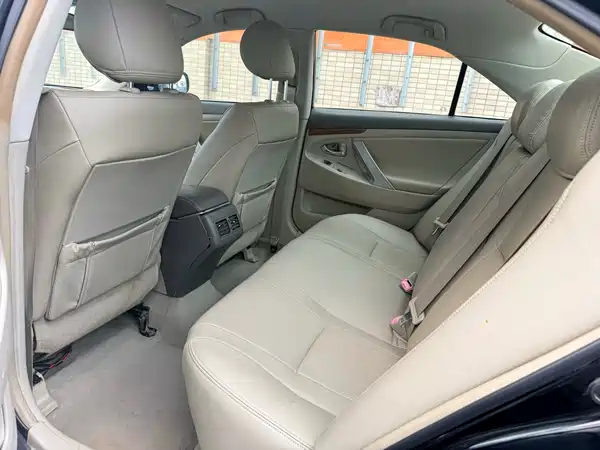 Toyota Camry 2011