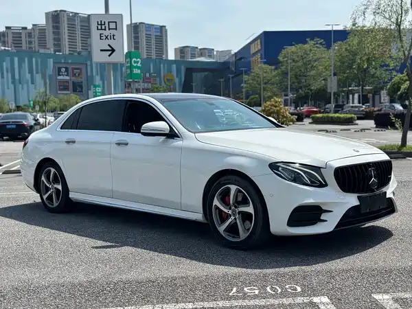 Mercedes-Benz E-Class 2016