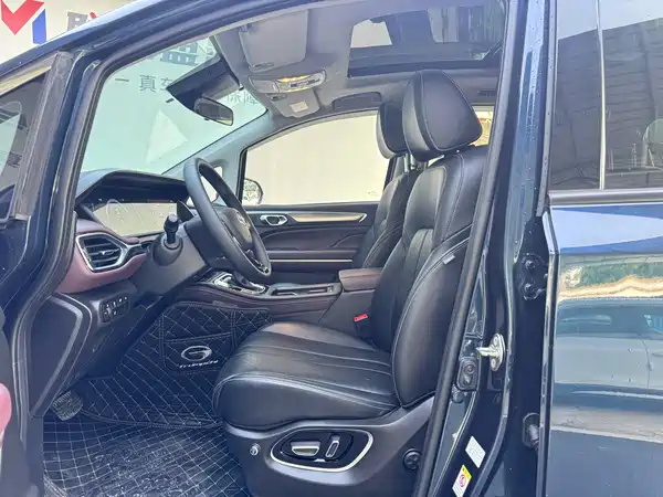 GAC Trumpchi M6 2022