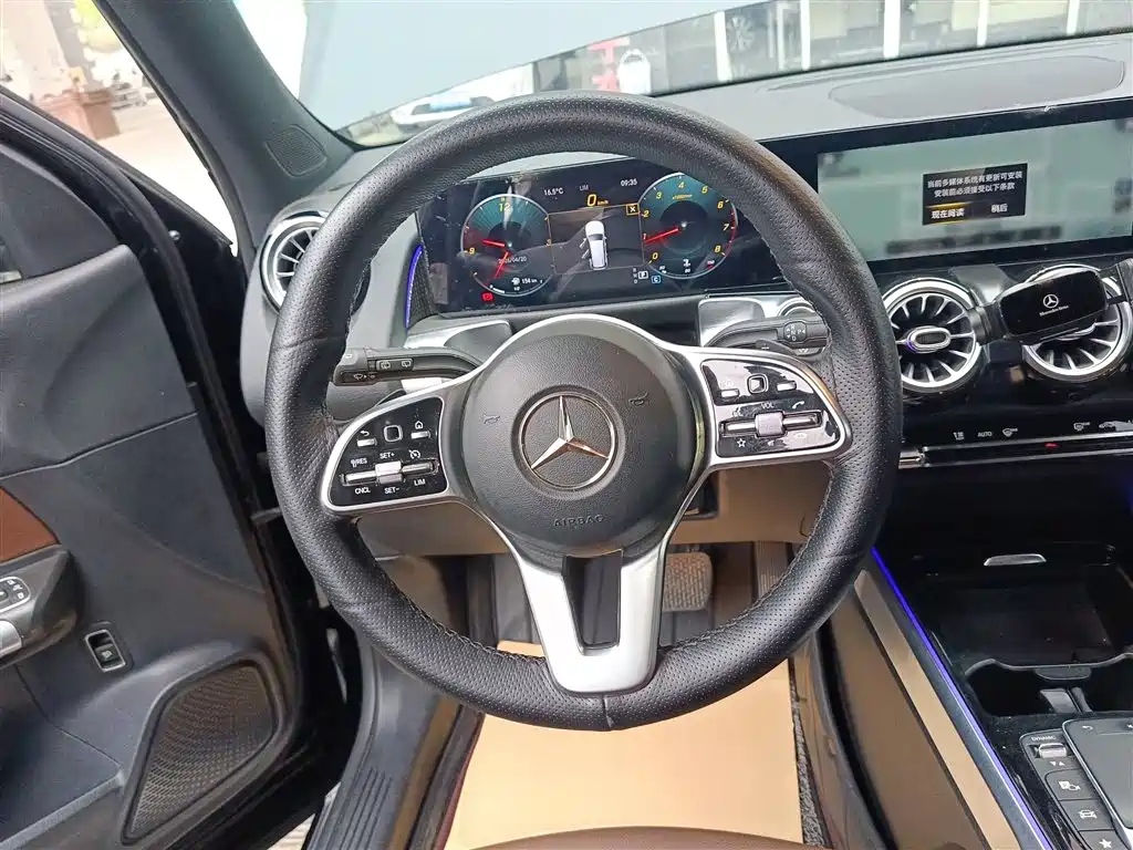Mercedes-Benz GLB 2021 — фото 11
