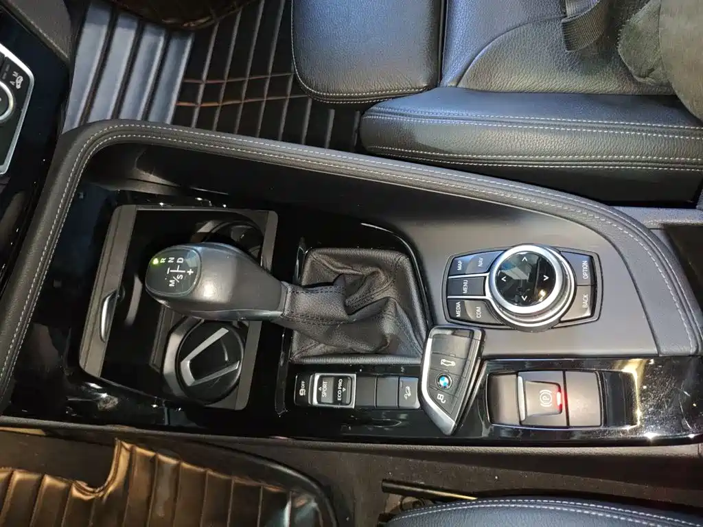 BMW X1 2018 — фото 10