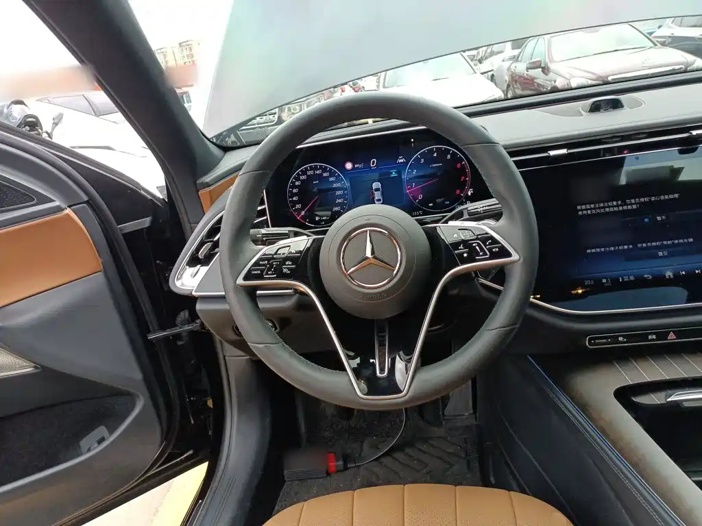 Mercedes-Benz E-Class 2024