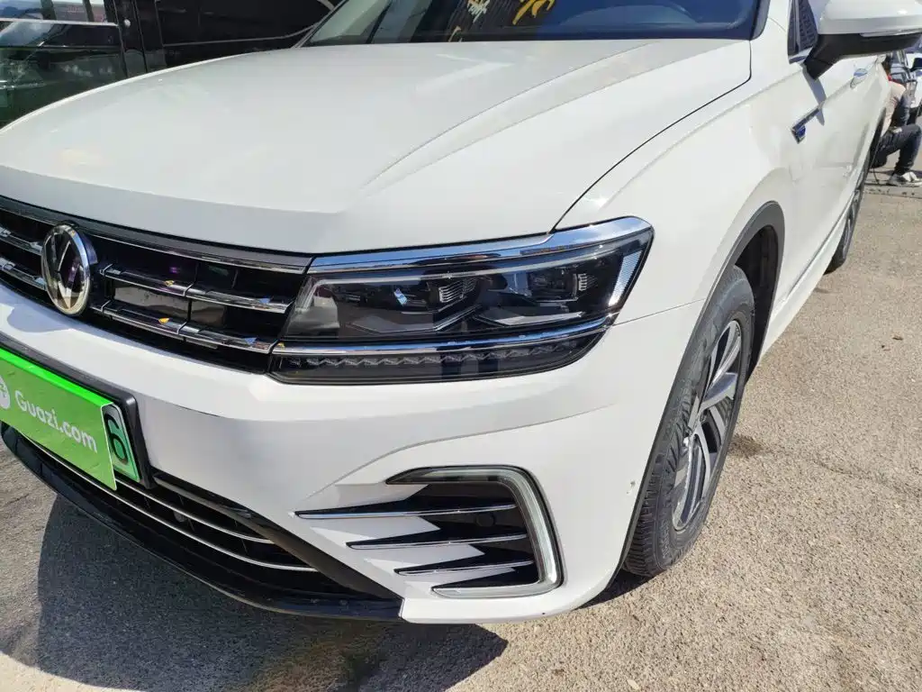 Volkswagen Tiguan L PHEV 2020 — фото 24