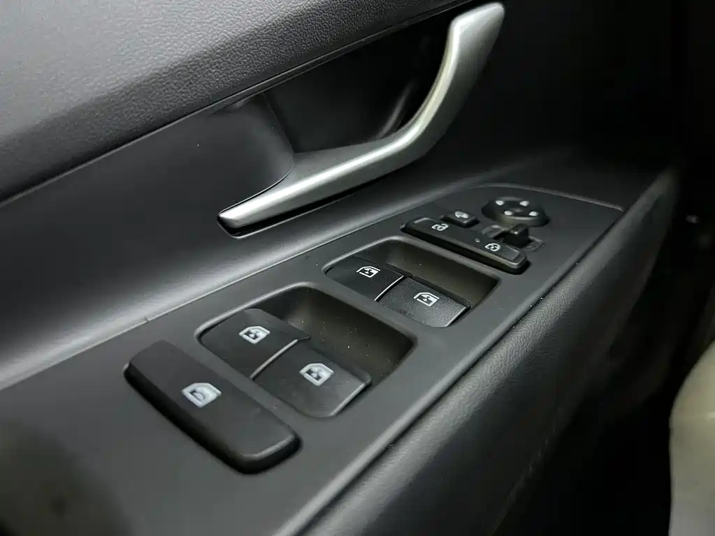 Hyundai Elantra 2022 — фото 14