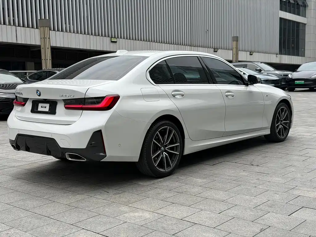 BMW 3 Series 2023
