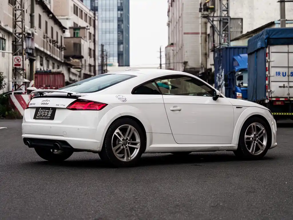Audi TT 2015 — фото 3
