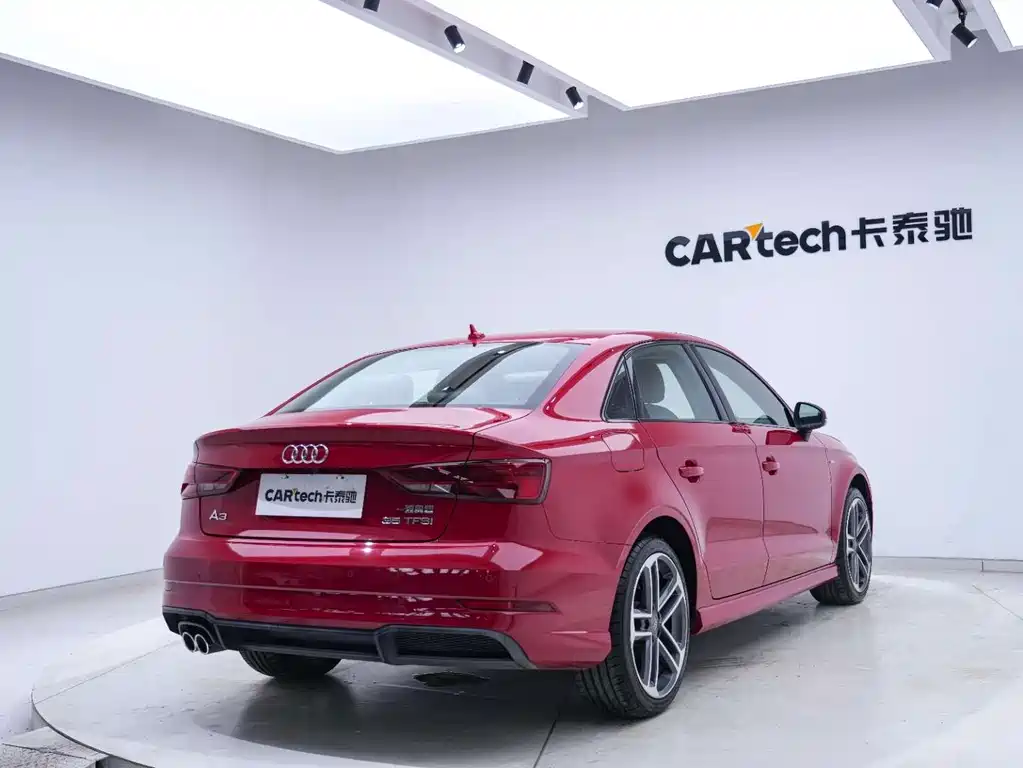 Audi A3 2018 — фото 18