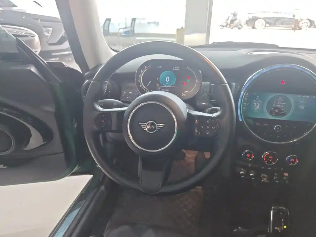 MINI MINI 2021