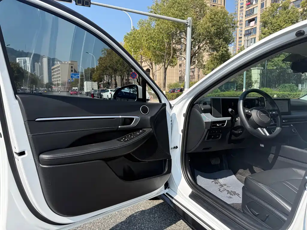 Hyundai Sonata 2025 — фото 22