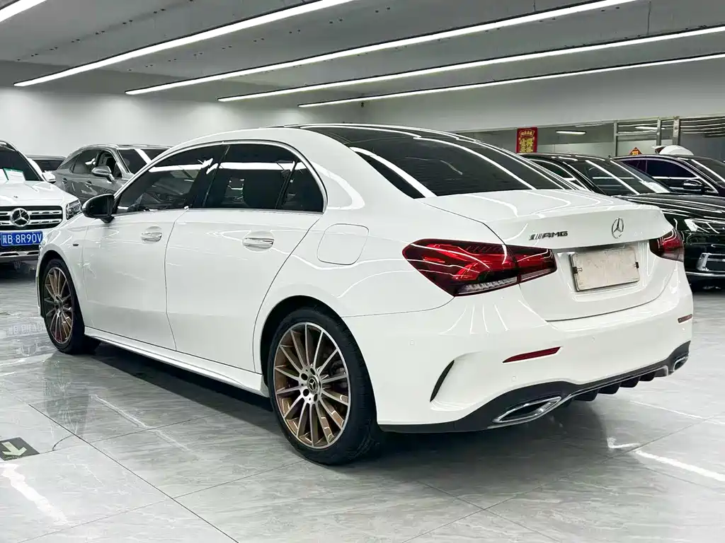 Mercedes-Benz A-Class 2019 — фото 4