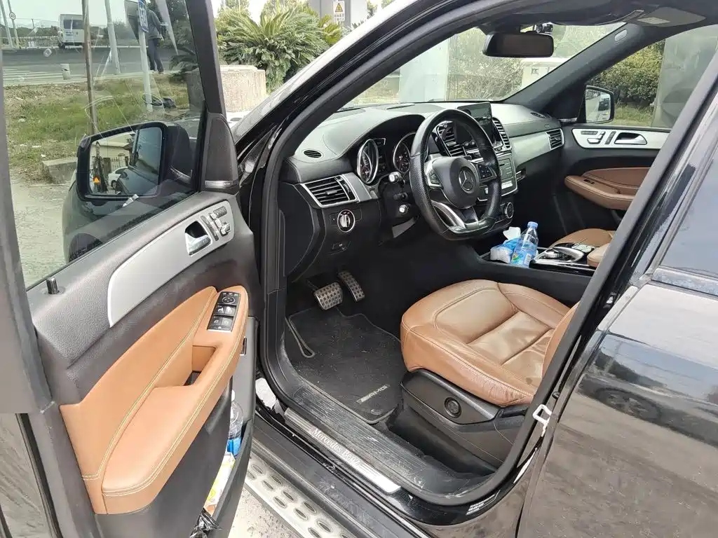 Mercedes-Benz GLE 2016 — фото 14