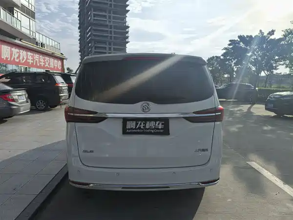 Buick GL8 2023