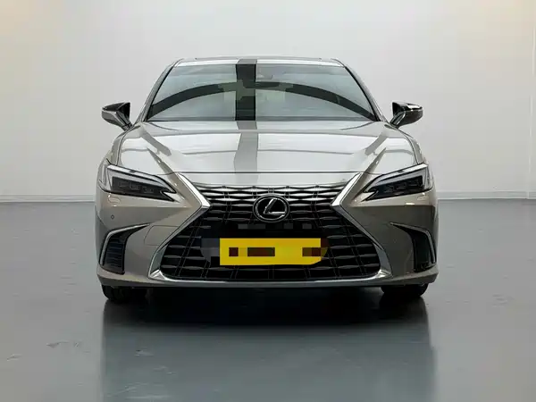 Lexus ES 2018