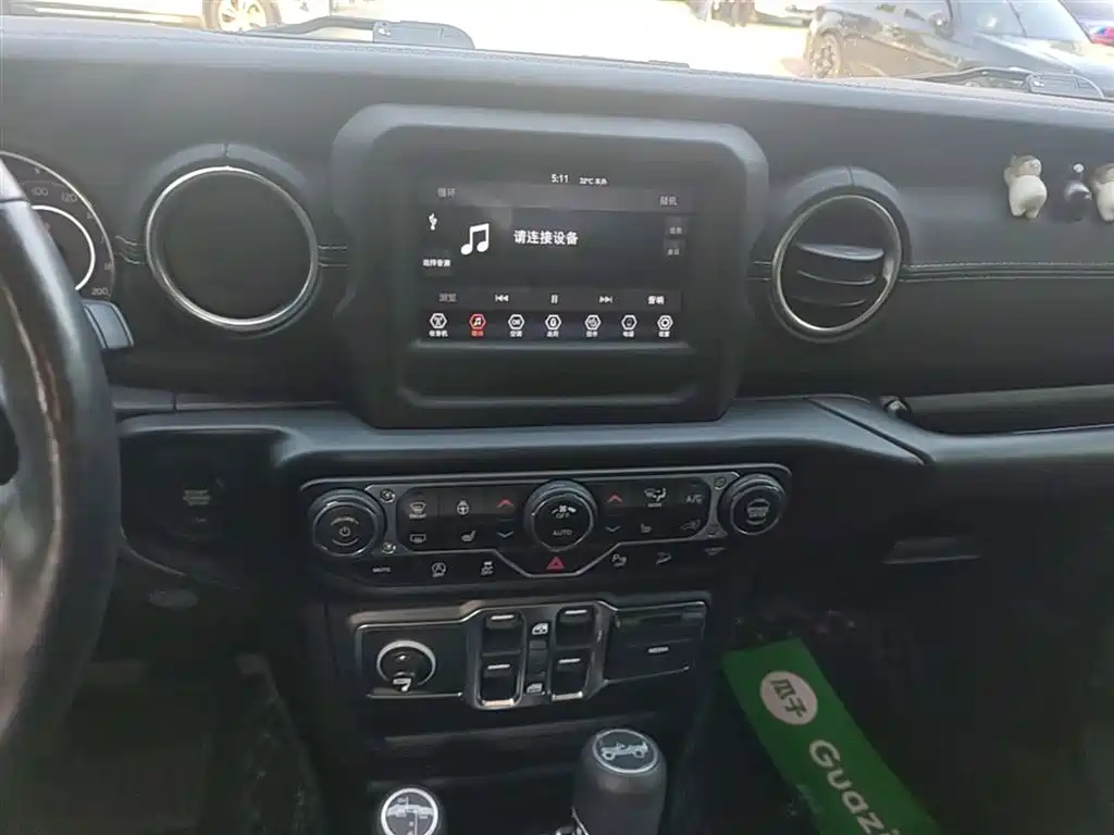 Jeep Wrangler 2020 — фото 13