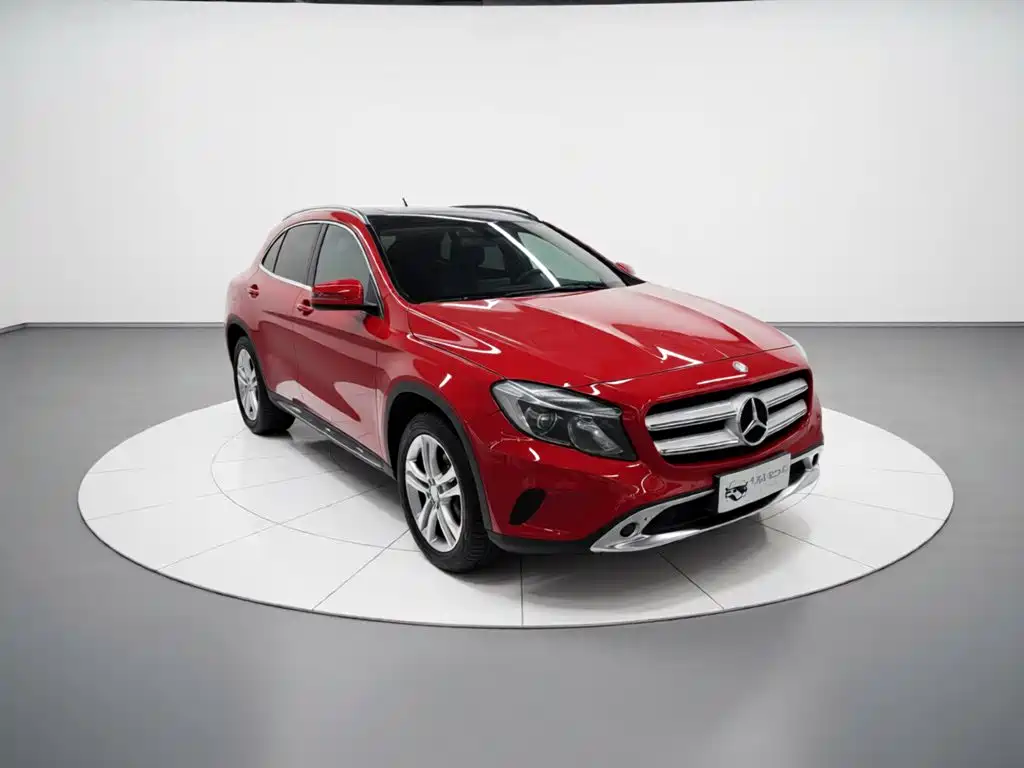 Mercedes-Benz GLA 2015