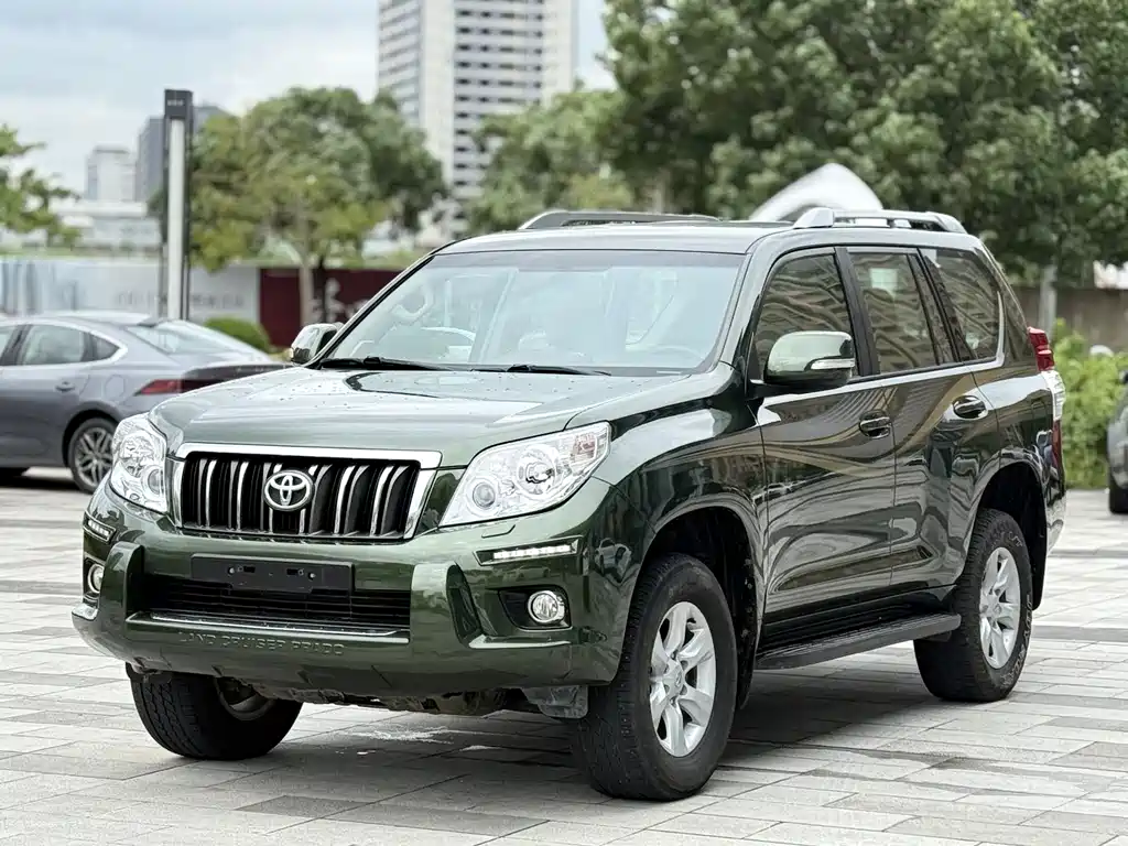 Toyota Prado 2014 — фото 1