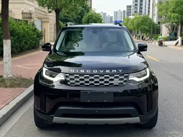 Land Rover Discovery 2024