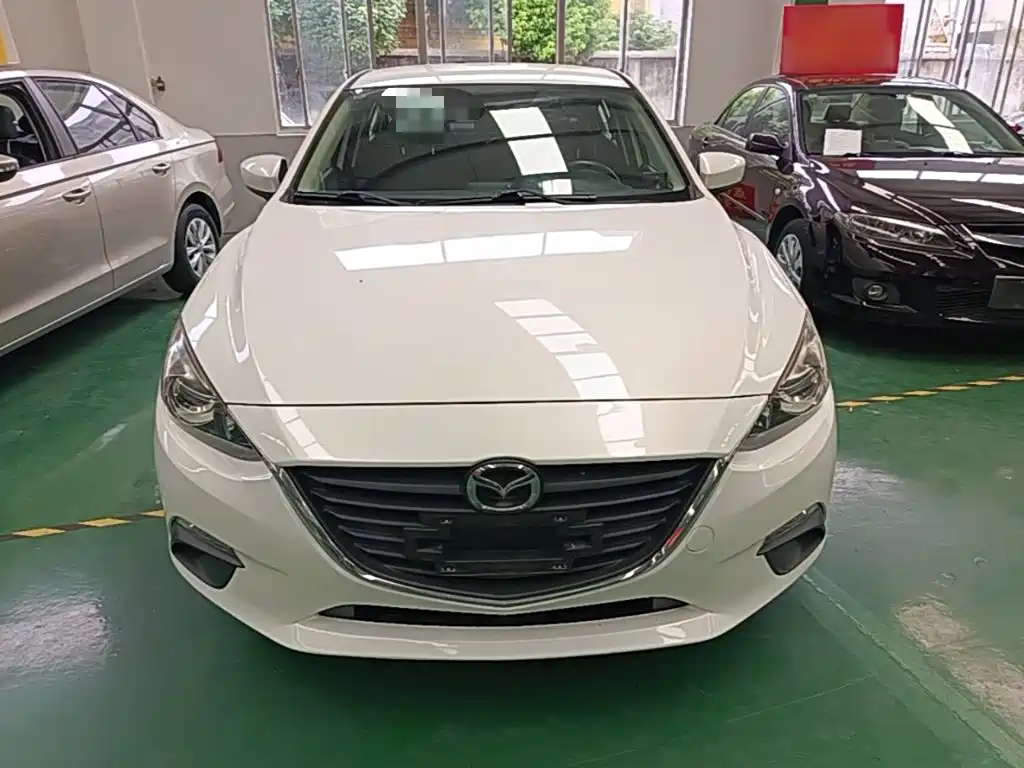 Mazda 3 Angkesela 2015