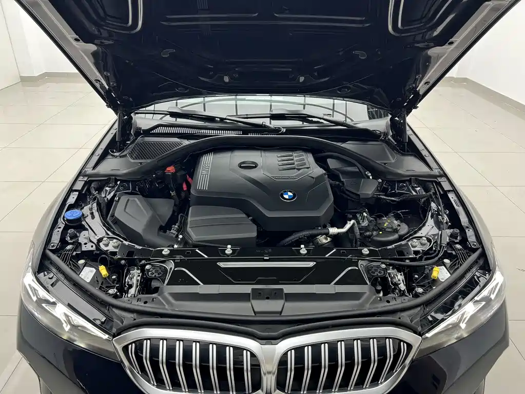 BMW 3 Series 2023