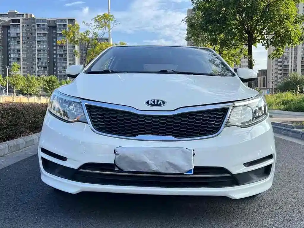 Kia K2 2017 — фото 1