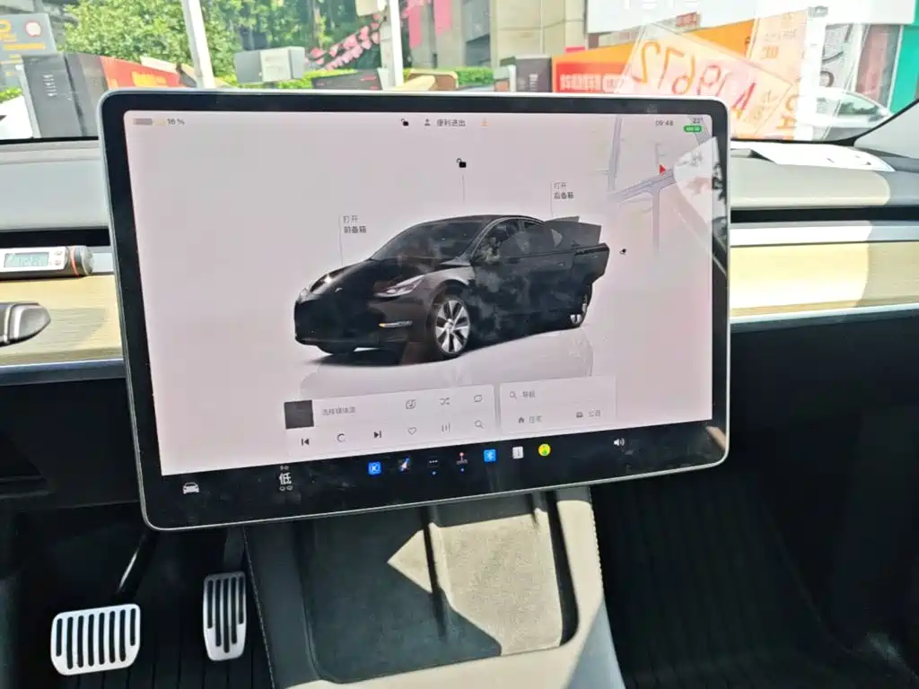 Tesla Model Y 2023 — фото 13