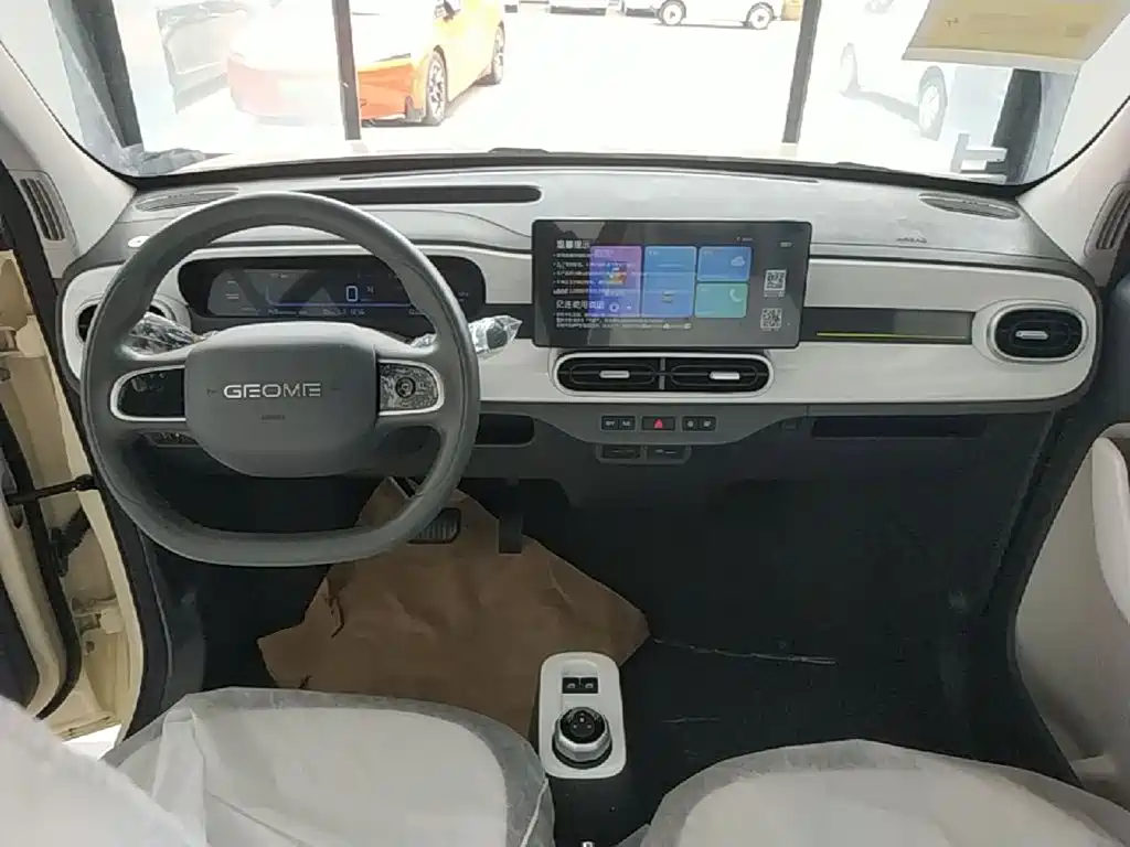 Geely Galaxy Panda 2026 — фото 10