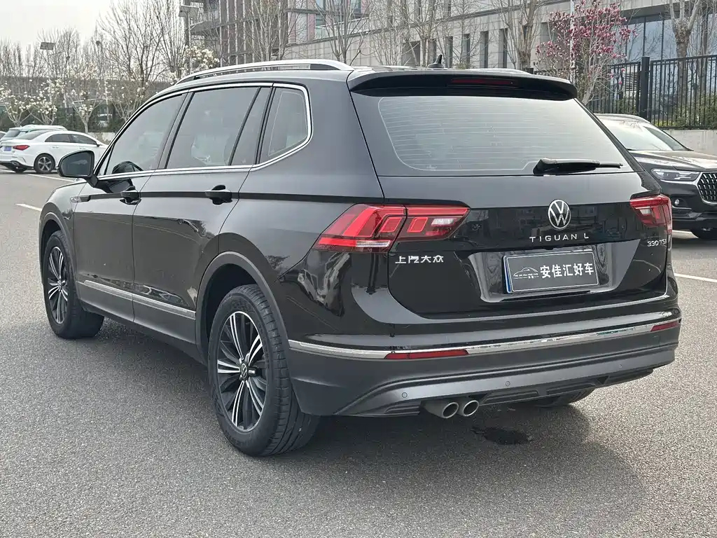 Volkswagen Tiguan L 2021 — фото 9