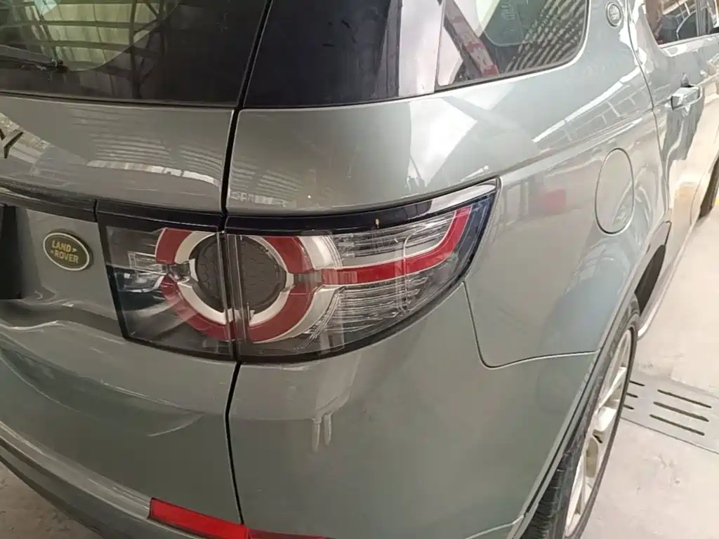 Land Rover Discovery Sport 2017 — фото 19