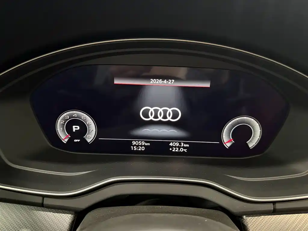 Audi Q5L 2025 — фото 5