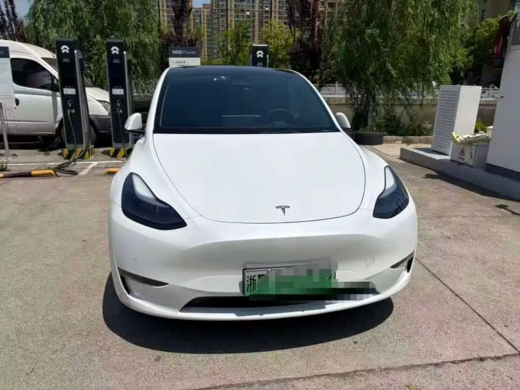 Tesla Model Y 2022 — фото 2