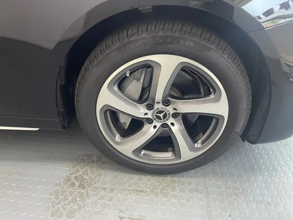 Mercedes-Benz E-Class 2019