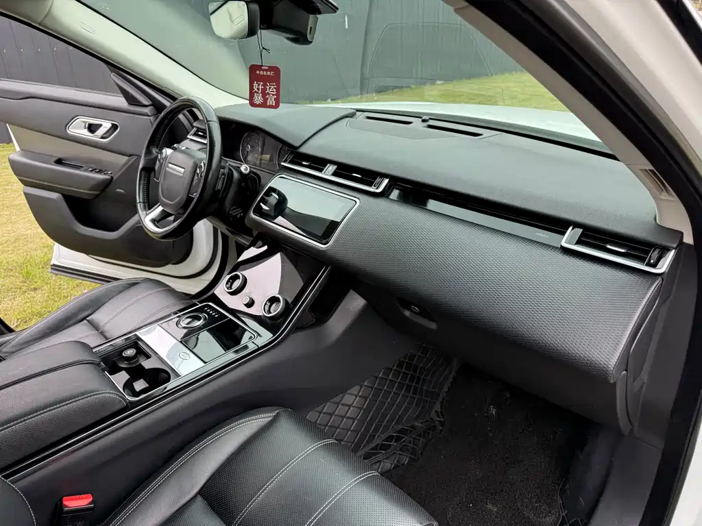 Land Rover Velar 2019 — фото 13