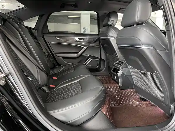 Audi A6L 2021