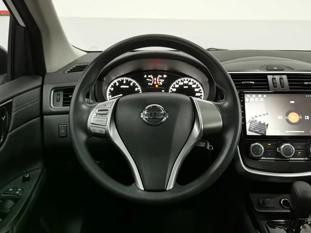 Nissan Tiida 2023 — фото 11