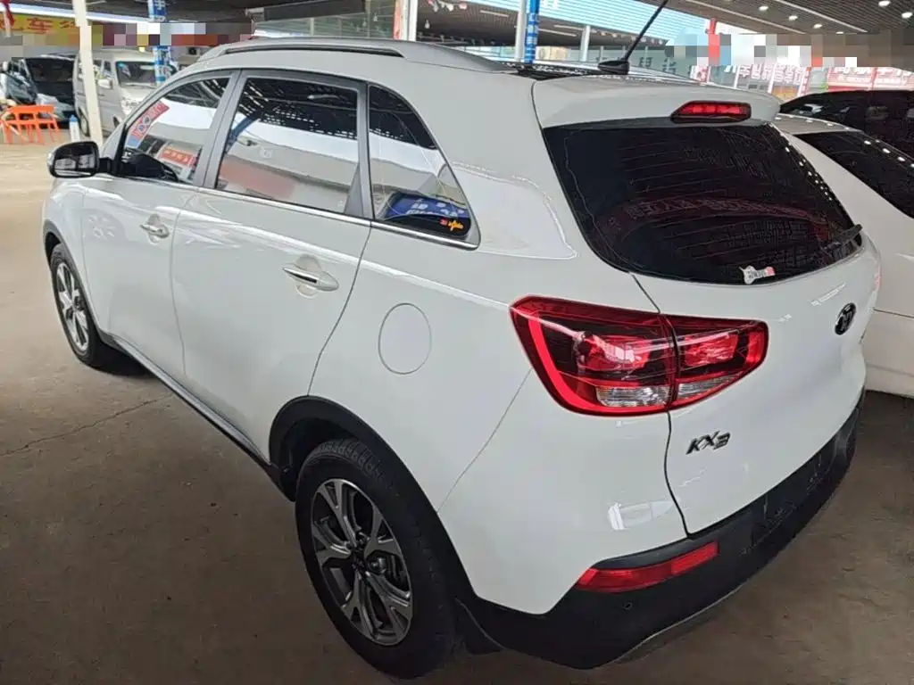 Kia KX3 2015