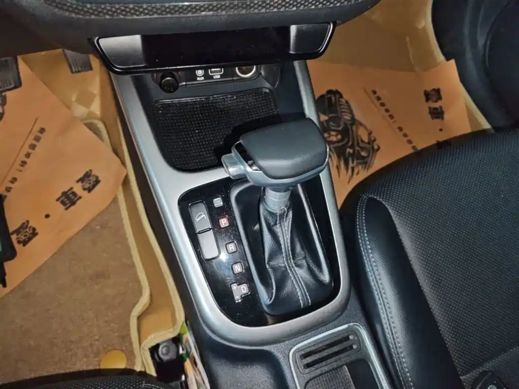 Kia KX3 2015 — фото 14