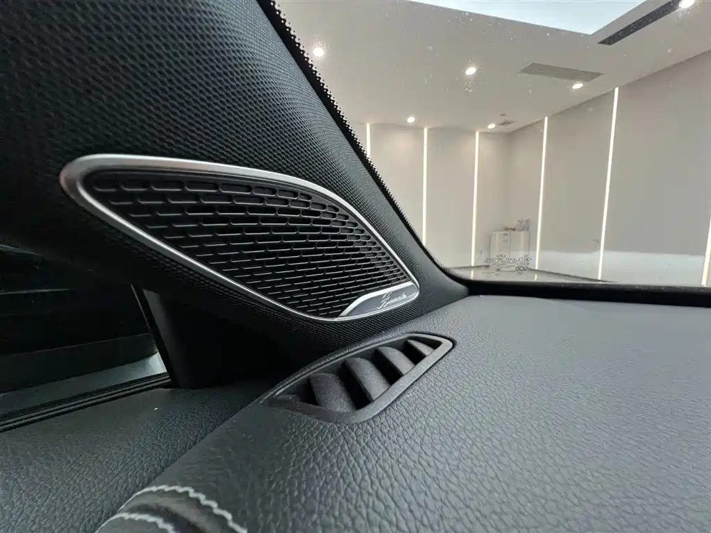 Mercedes-Benz A-Class AMG 2025 — фото 7