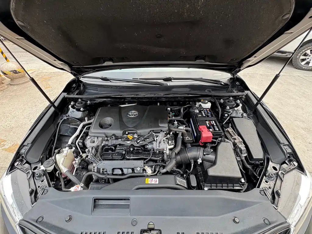 Toyota Camry 2019 — фото 19