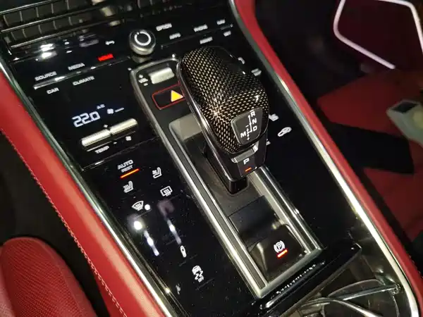 Porsche Panamera 2022