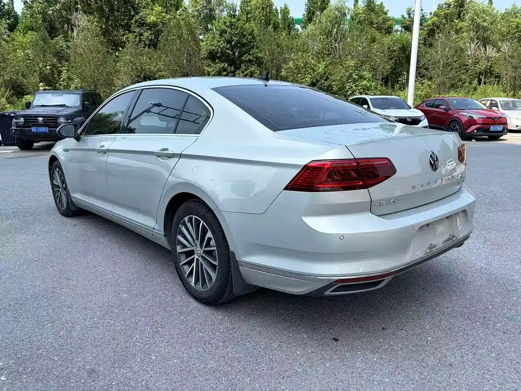 Volkswagen Magotan 2021