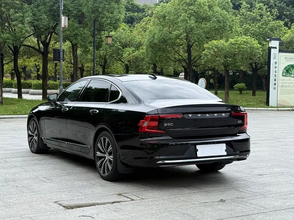 Volvo S90 2022 — фото 9